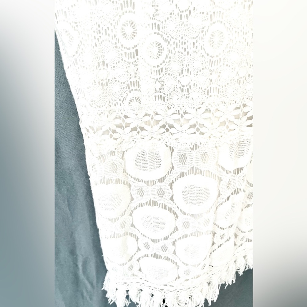 NANETTE LEPORE- Elegant White Lace Dress - Picture 3 of 5